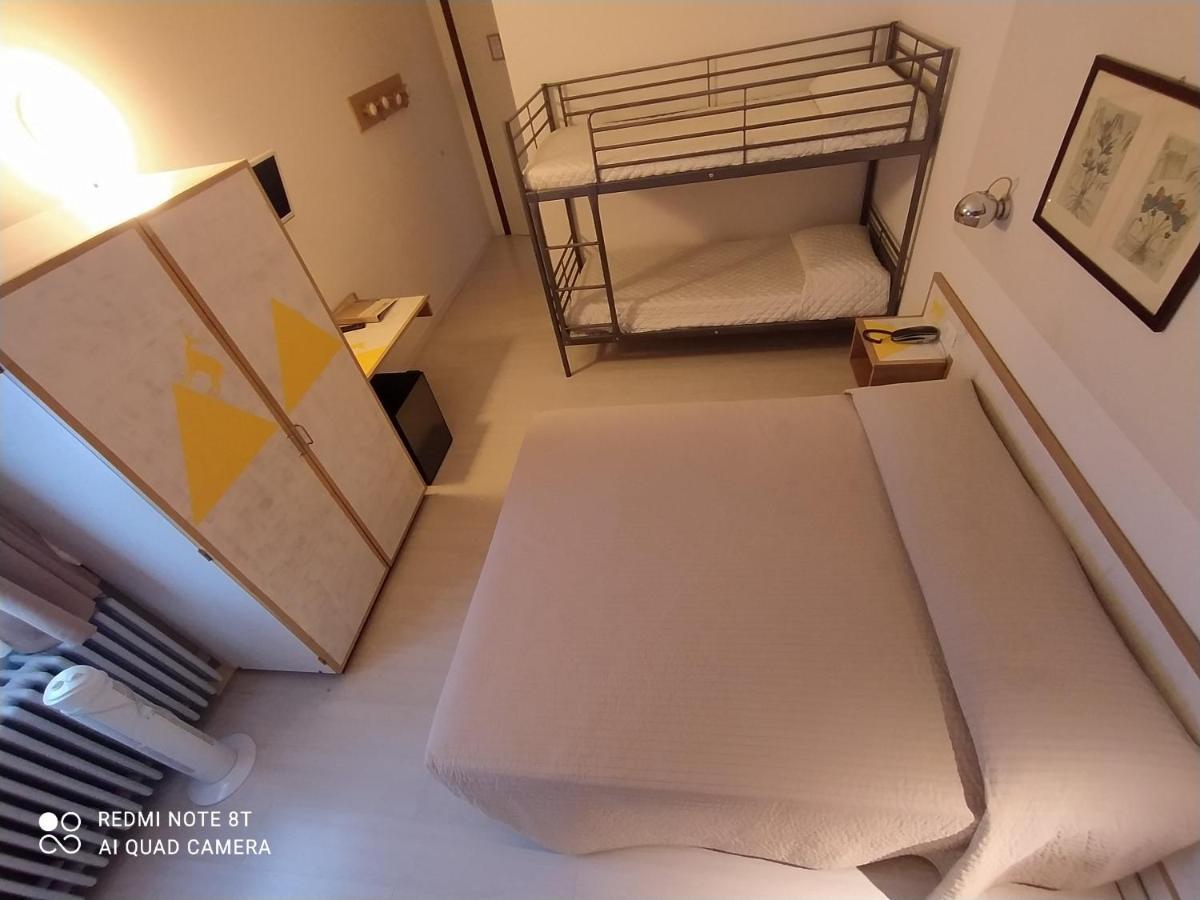 Hotel Giardino Breno Luaran gambar
