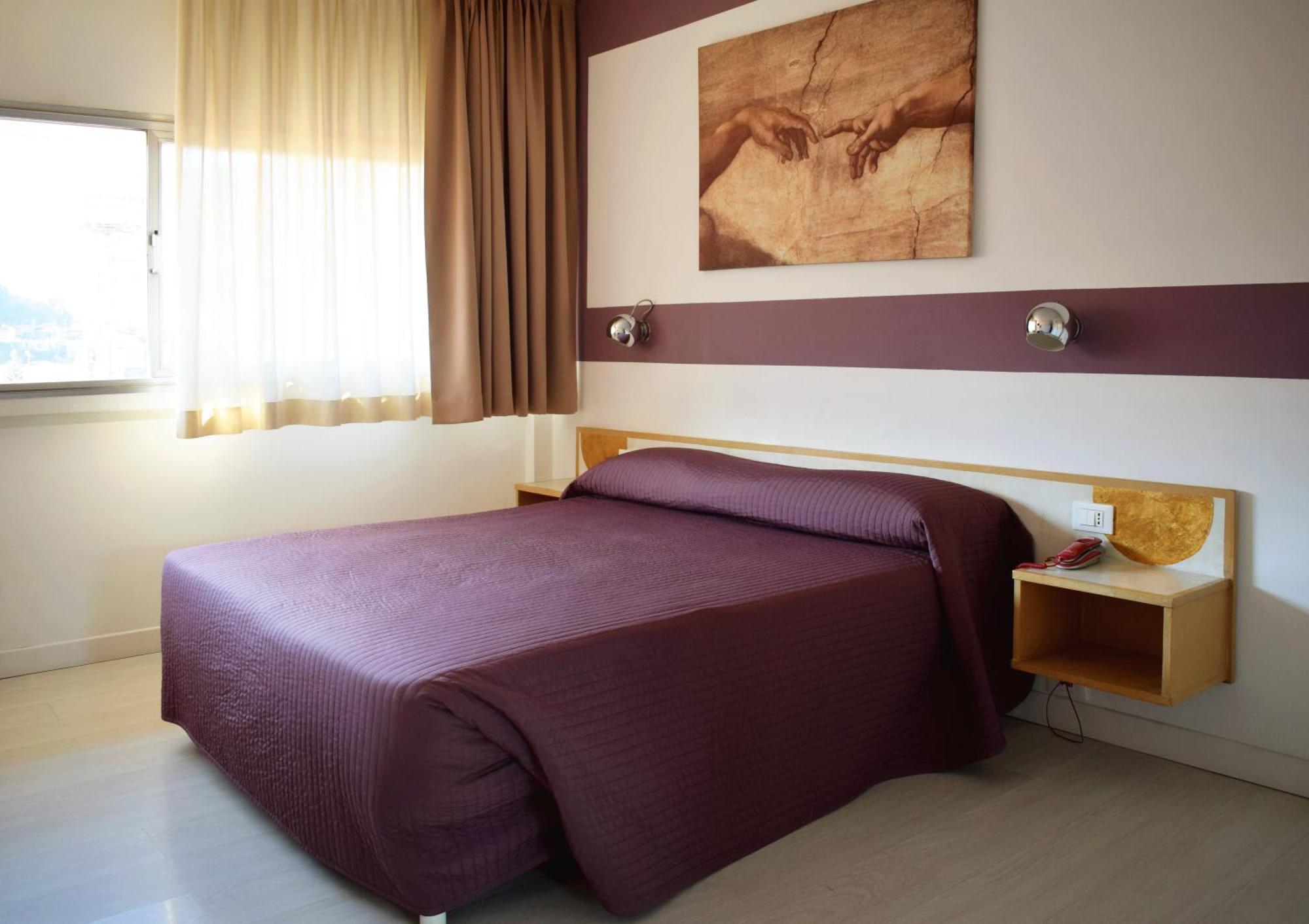Hotel Giardino Breno Luaran gambar