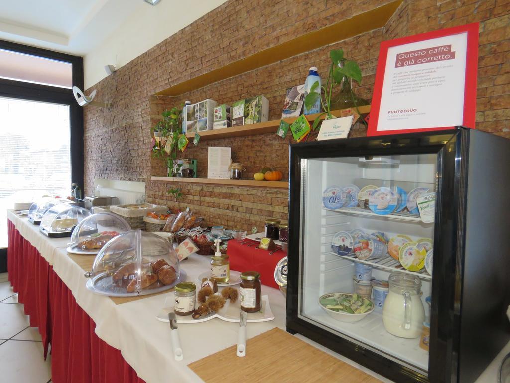 Hotel Giardino Breno Luaran gambar