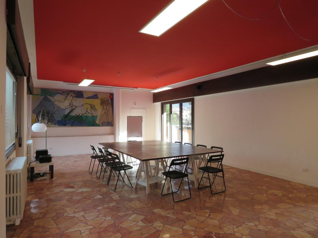 Hotel Giardino Breno Luaran gambar