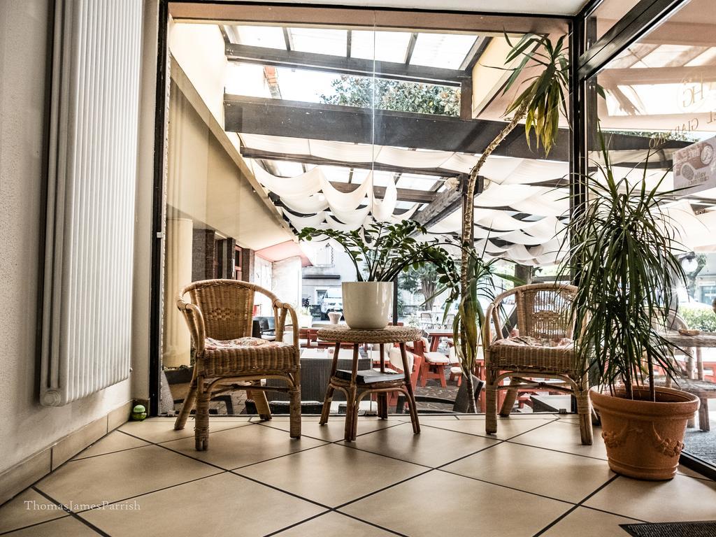 Hotel Giardino Breno Luaran gambar