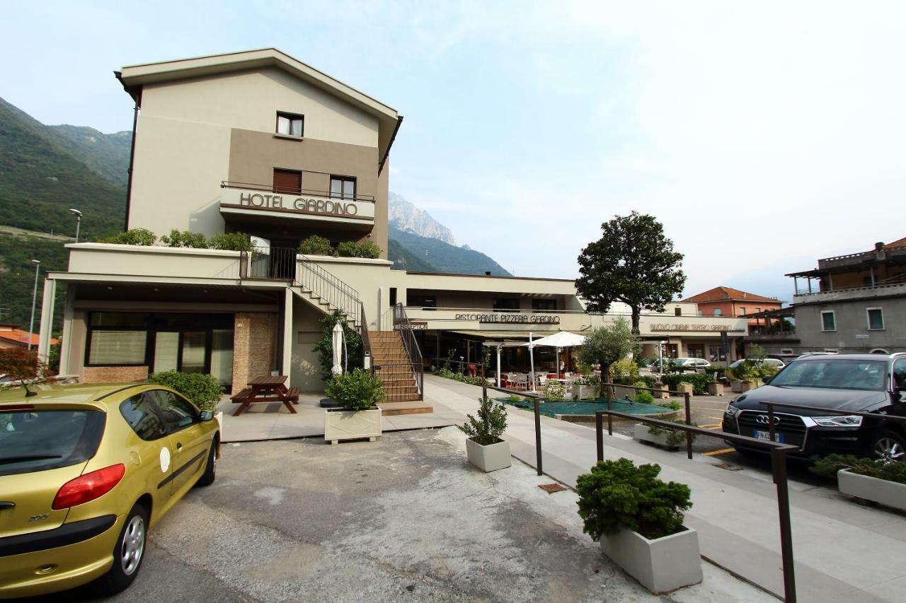 Hotel Giardino Breno Luaran gambar